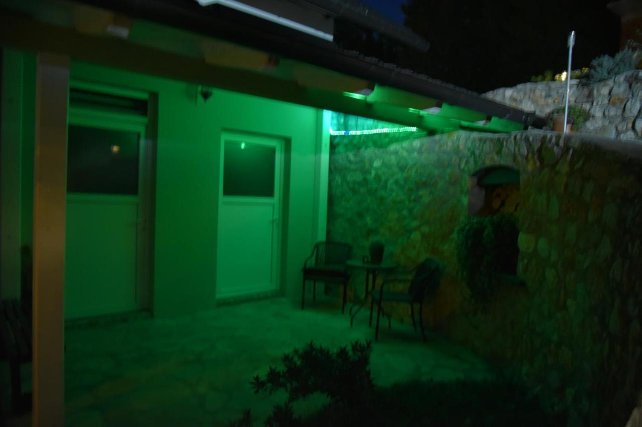 Apartment Bobic Licko Petrovo Selo Exterior photo